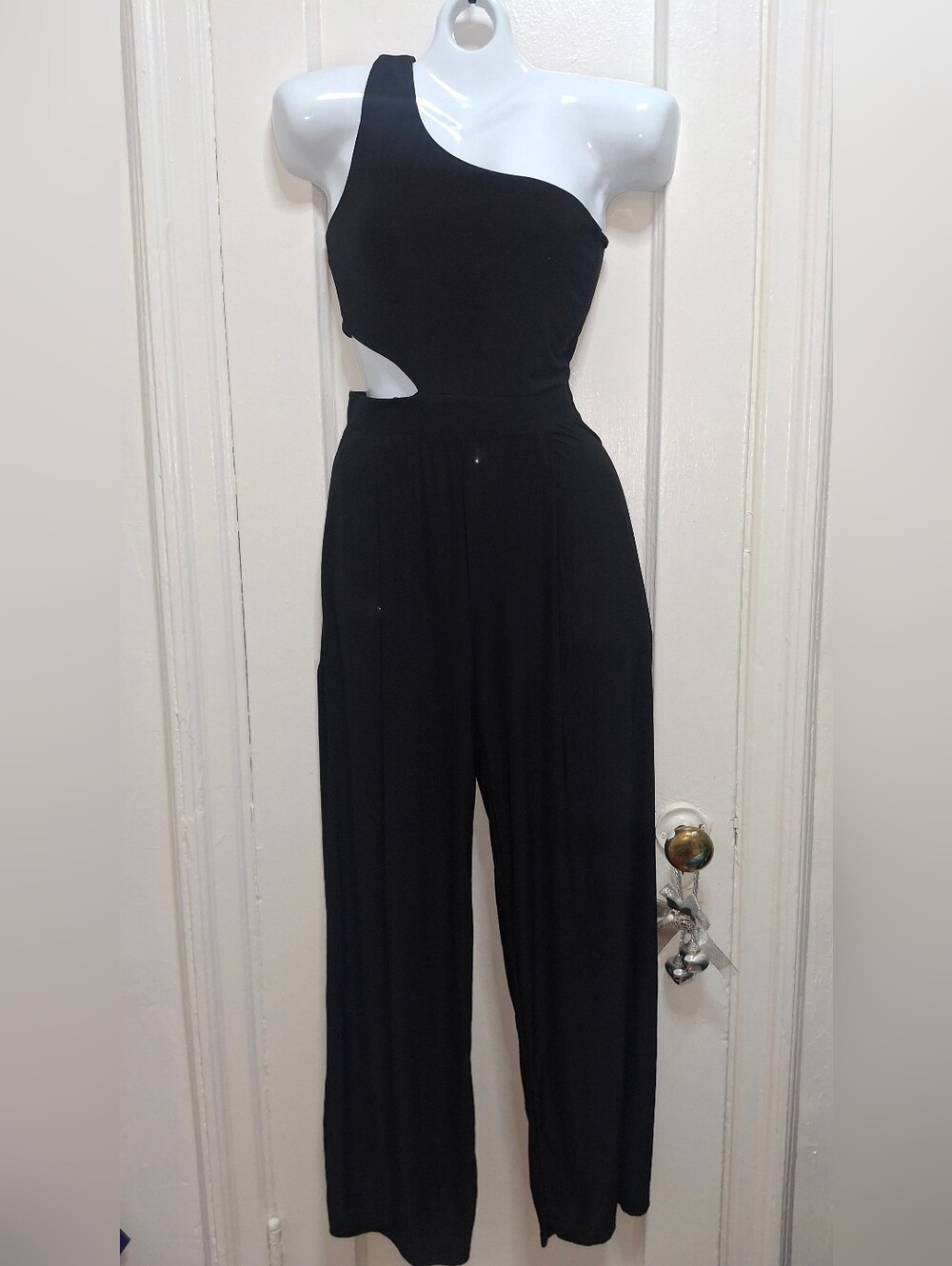 SANTS 21 Black One Shoulder Cutout Jumpsuit Small NWT Wide Leg Has Flaw